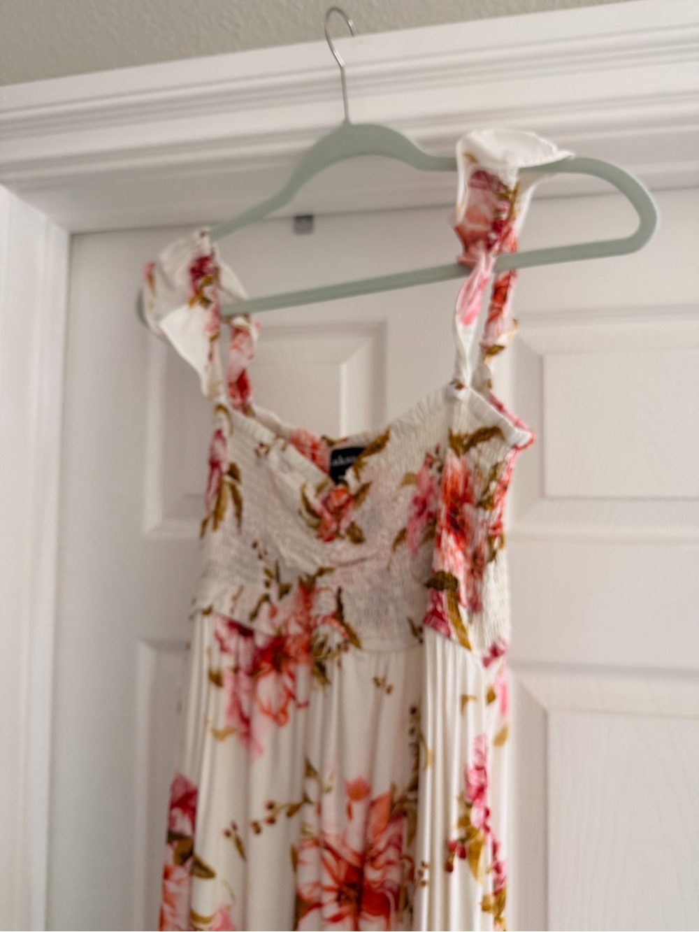 Grand stage - -Shoulder White Floral Maxi Dress with Pink & Orange Blooms - Picture 3 of 7